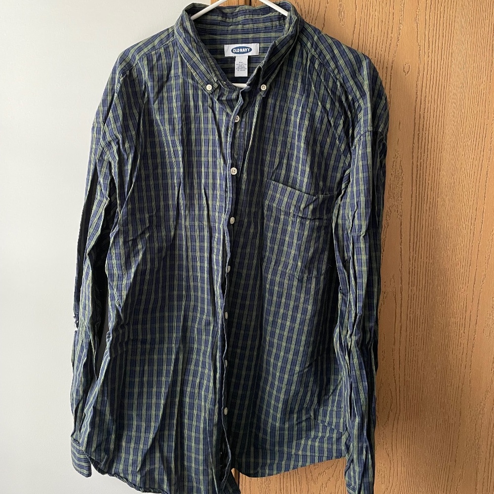 Old Navy Men's button down dress shirt blue plaid long sleeve preowned Size XXL